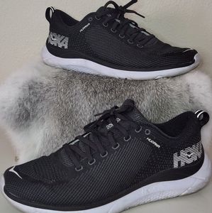 Hoka Hupana